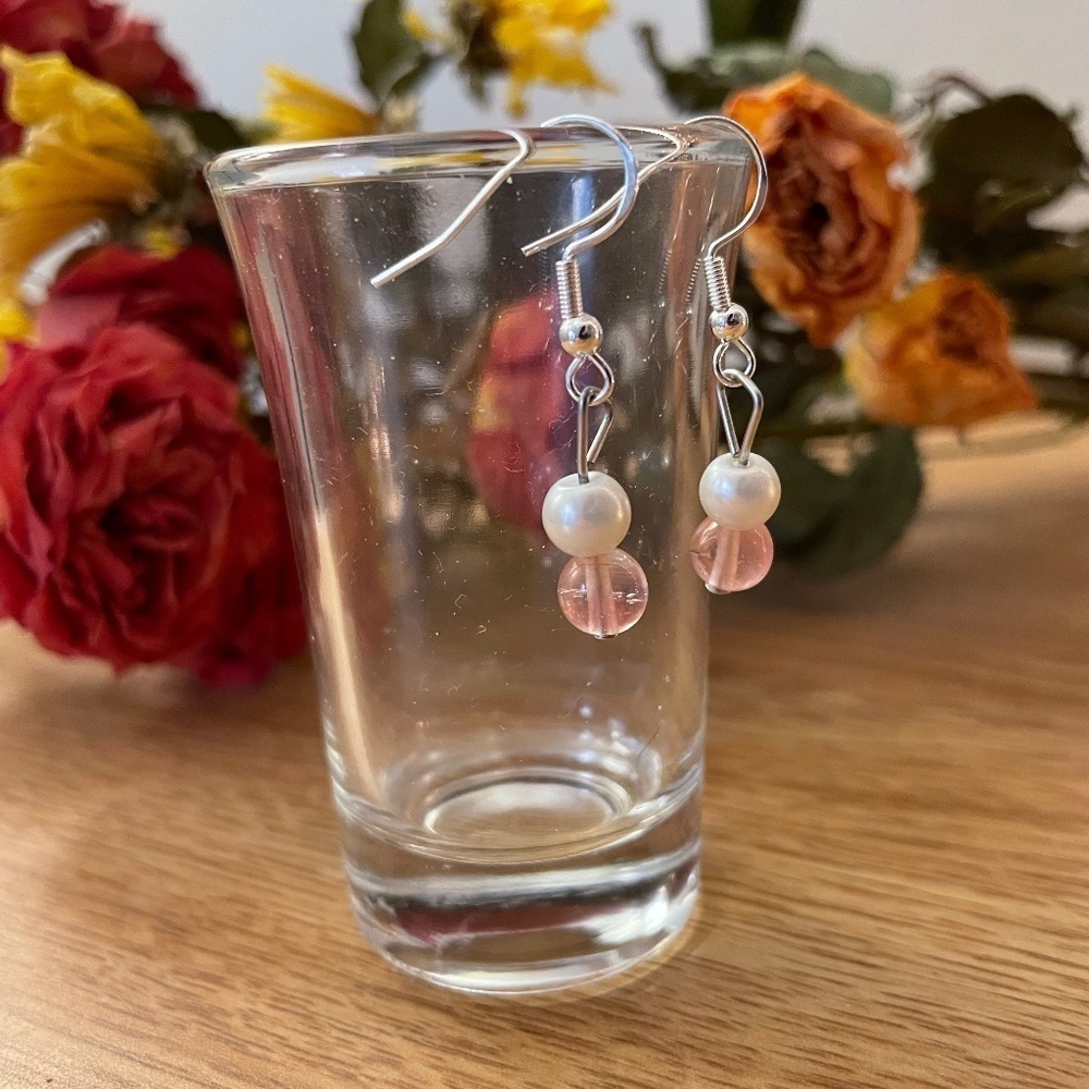 Delicate‎ Peach Beaded Earrings